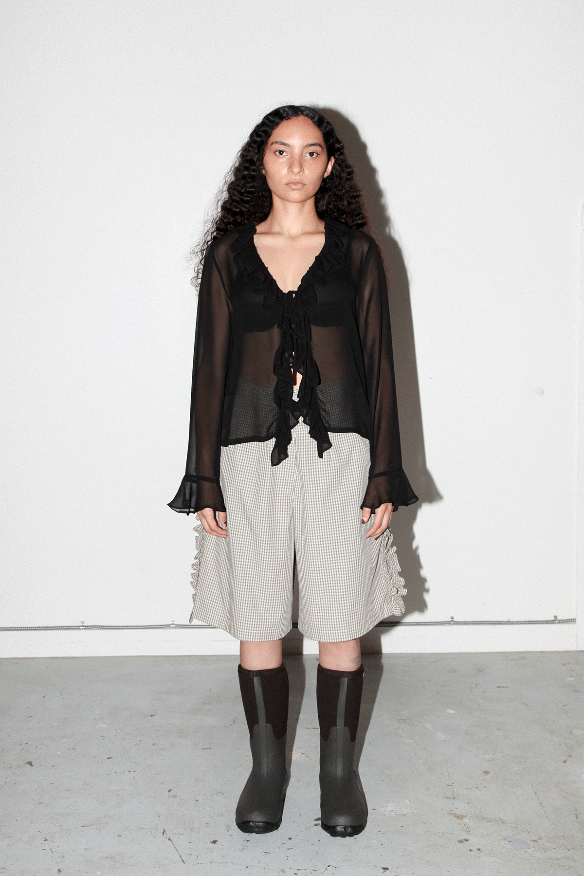 Ruffle Scoria Short in Cream Plaid