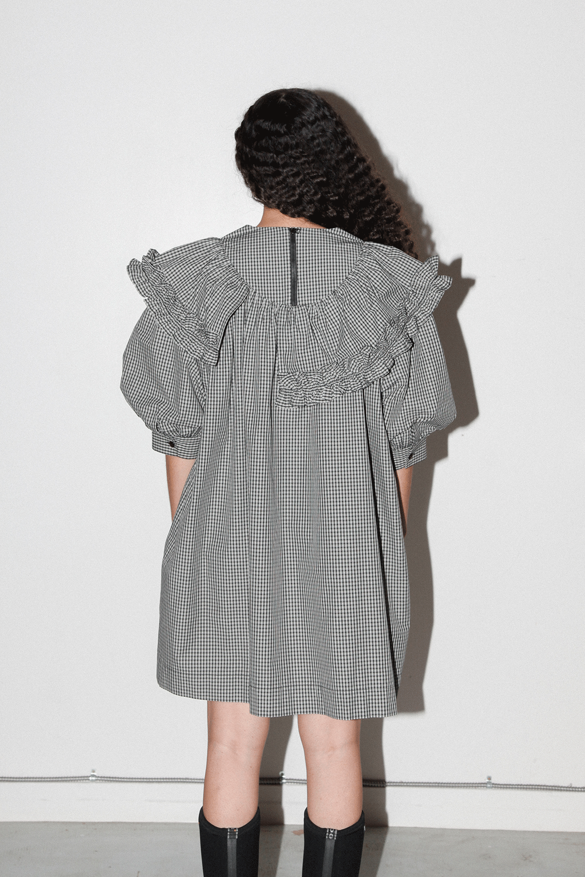 Plaid Mini Carve Dress in Black Plaid