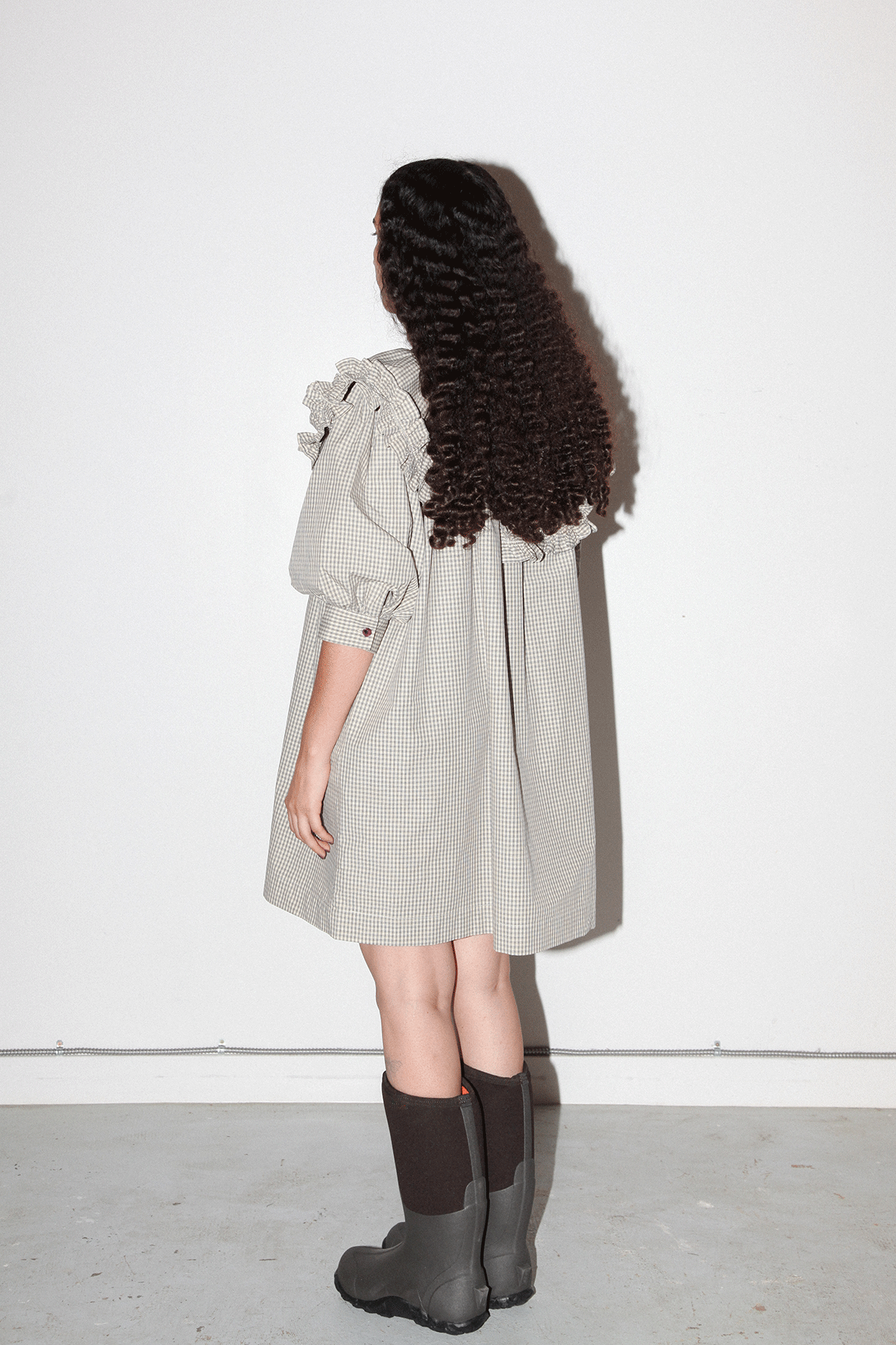 Plaid Mini Carve Dress in Cream Plaid