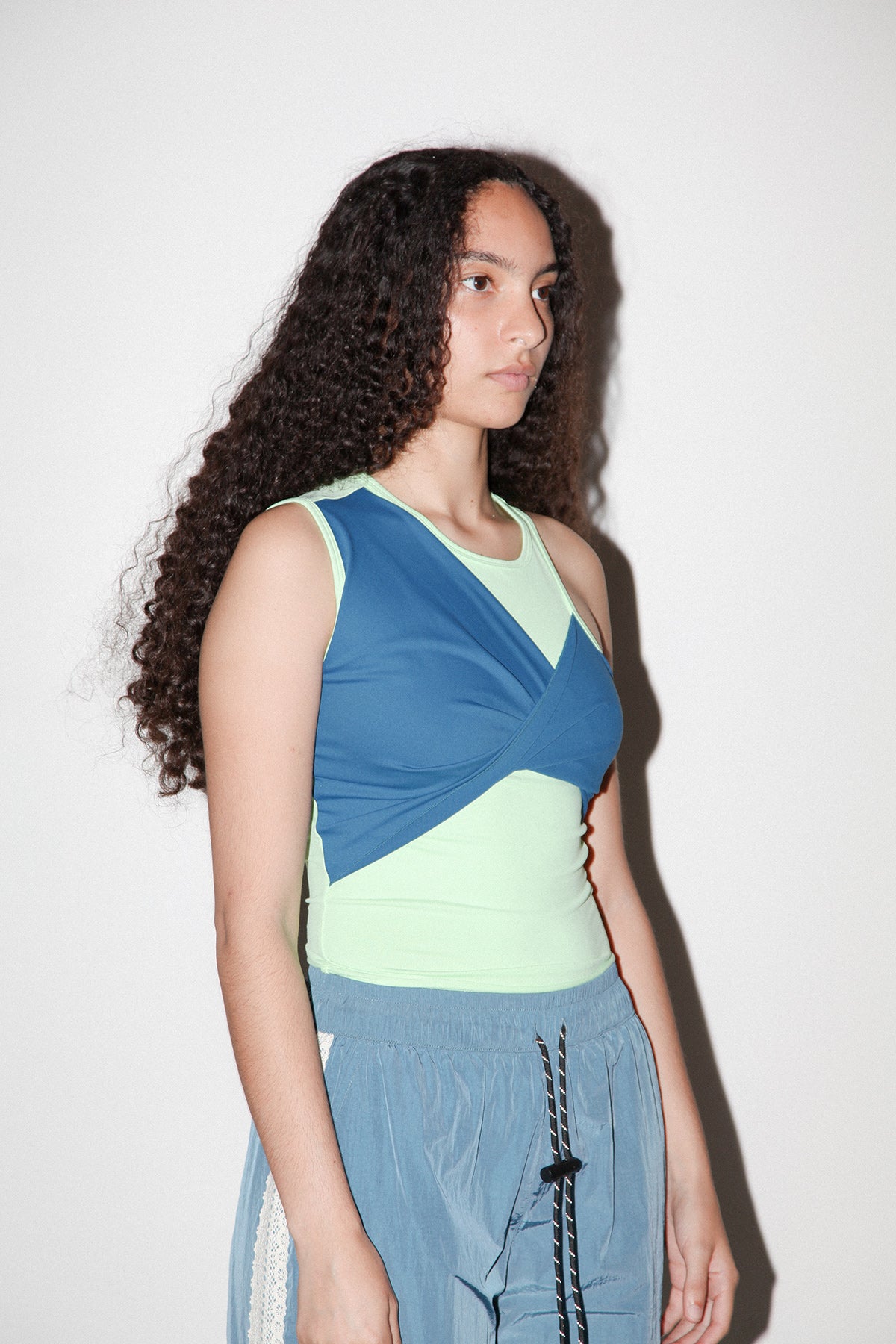 Twist Sport Tank in Lichen & Lagoon