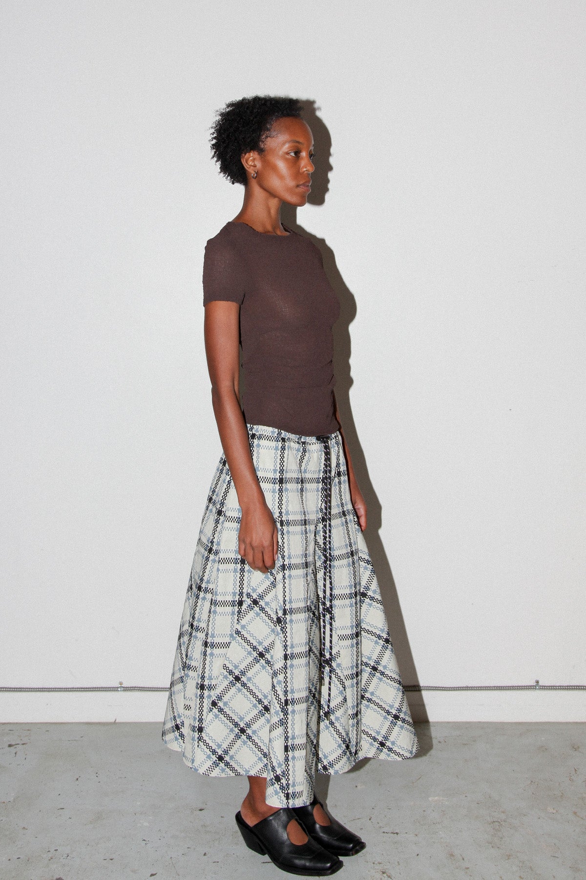 Gauze Ruched Tee in Coffee