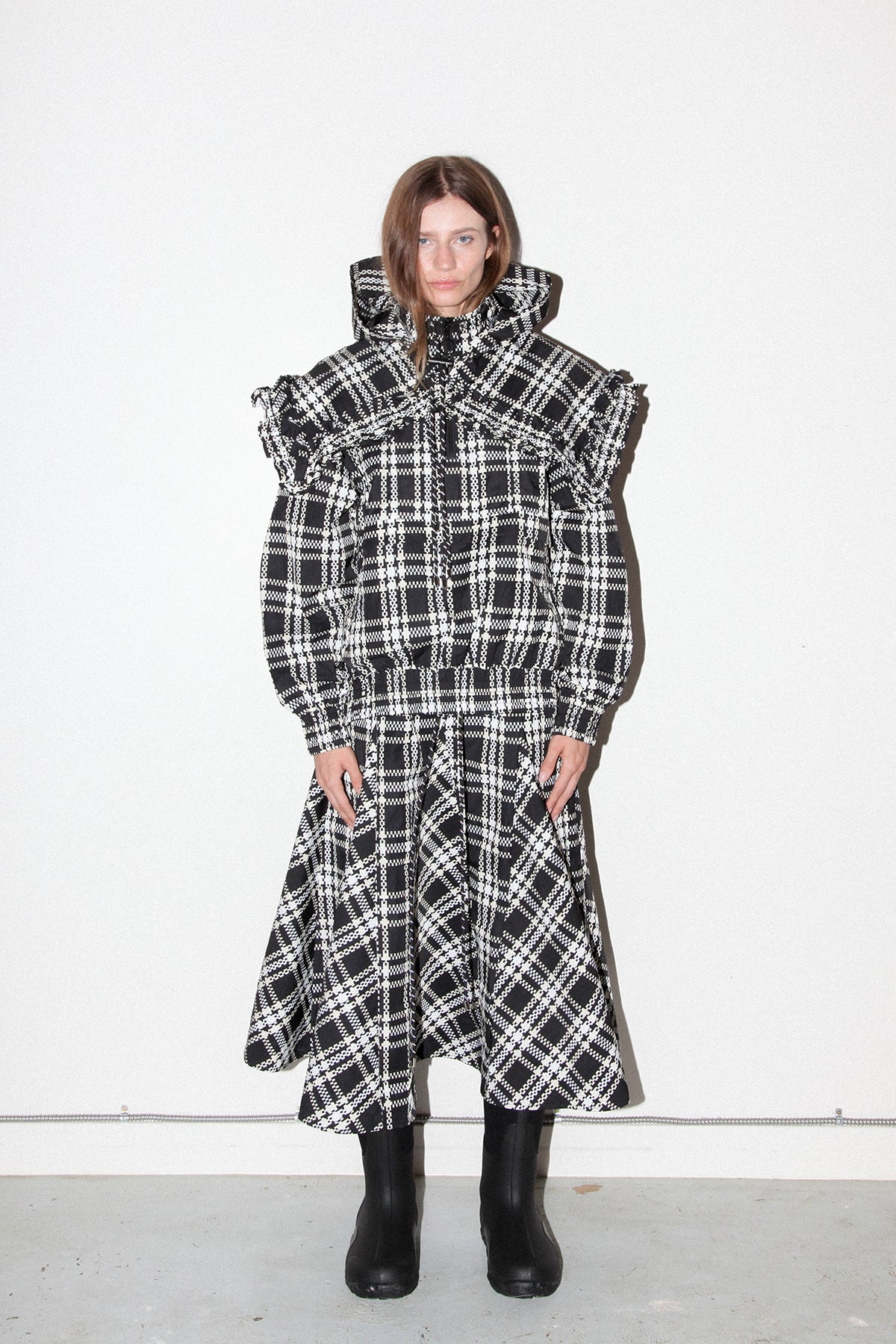 Plaid Hooded Collar in Black Plaid