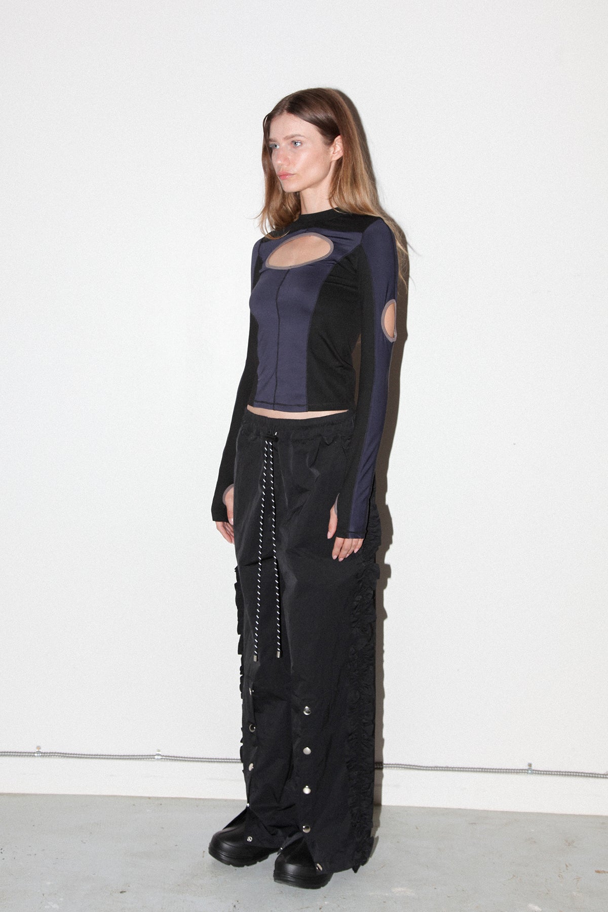 Ruffle Split Track Pant in Onyx