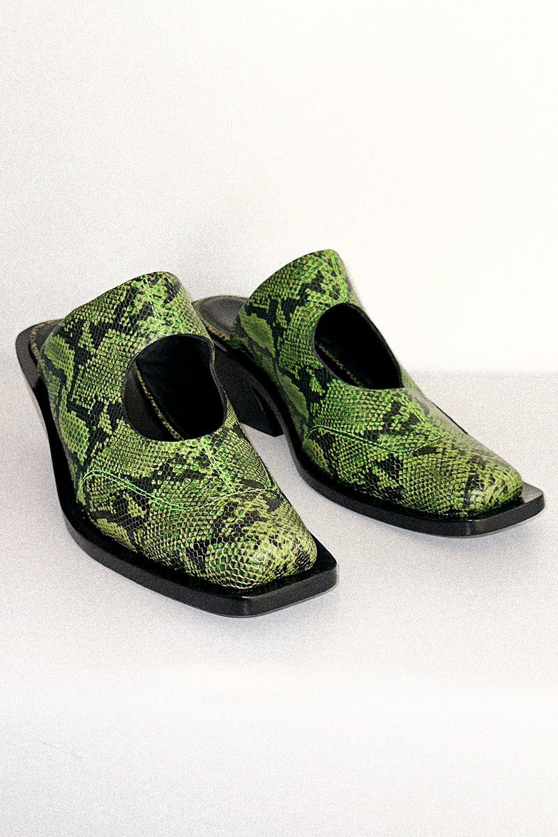 靴 hender scheme mesh mule green Circle Mule in Green Snake – KkCo