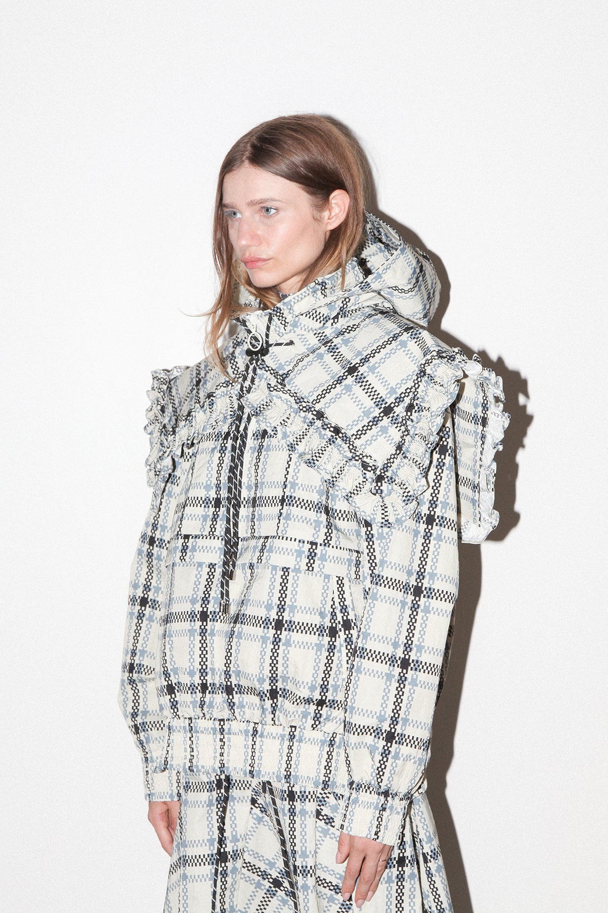 Plaid Hooded Collar in Ecru Plaid