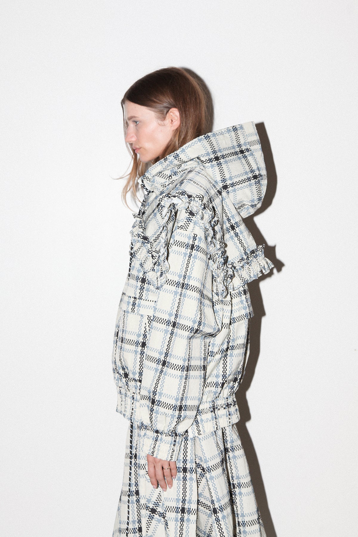 Plaid Hooded Collar in Ecru Plaid