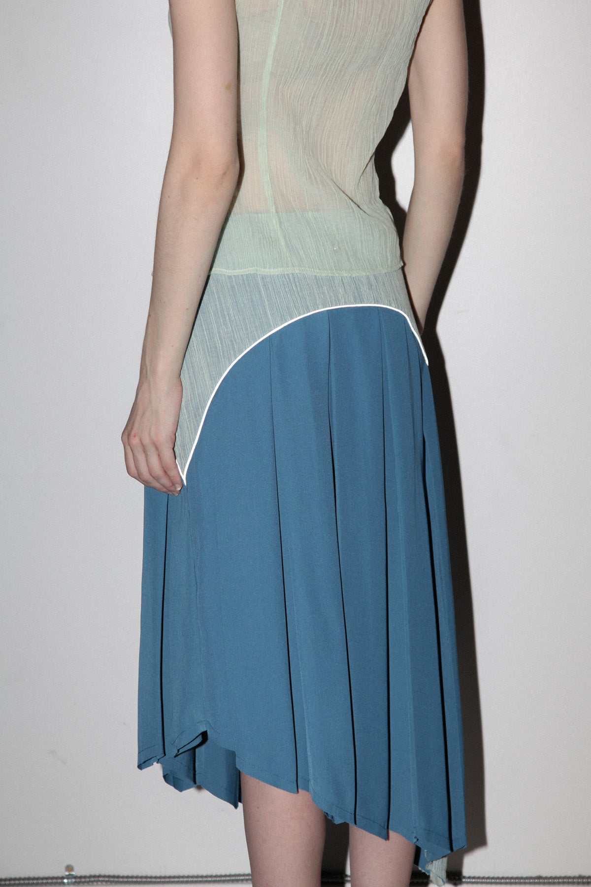Organic Box Pleat Skirt in Lake