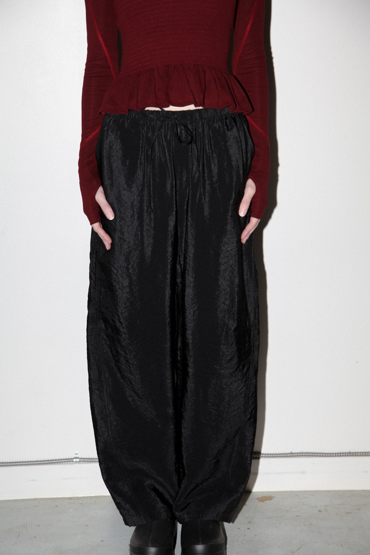 Crescent Pant in Obsidian