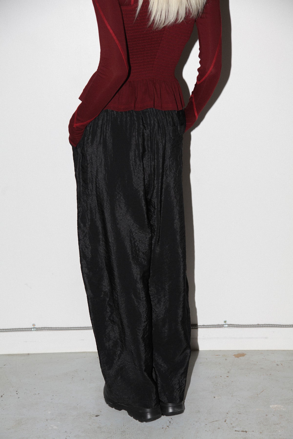Crescent Pant in Obsidian