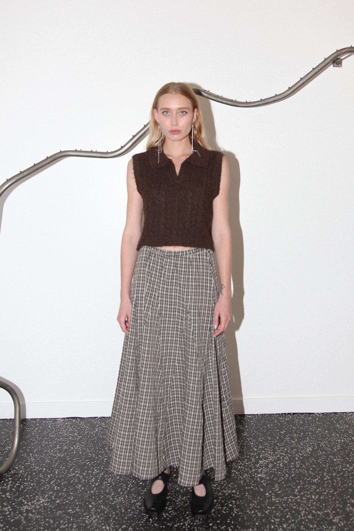 Studio 210 Cable Knit Sweater Vest in Coffee