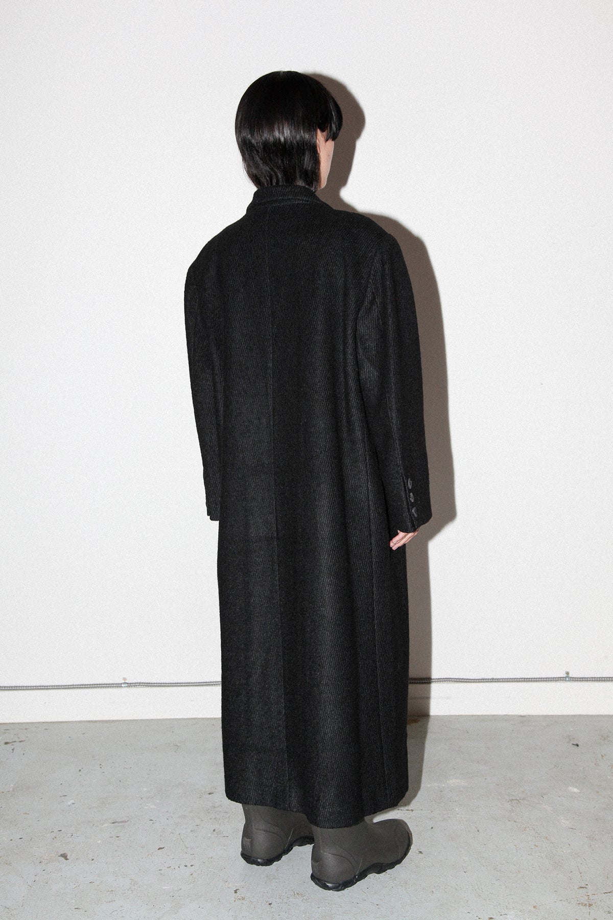 Loop Cord Moss Coat in Onyx