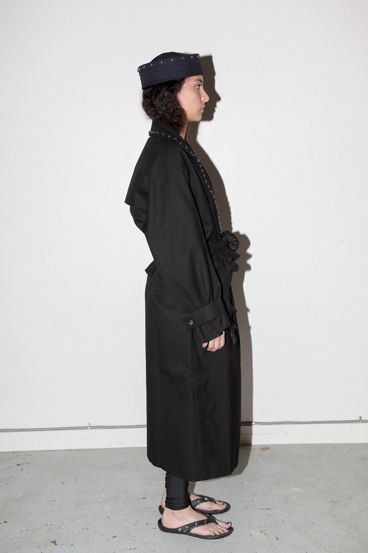 Rivet Trench in Onyx