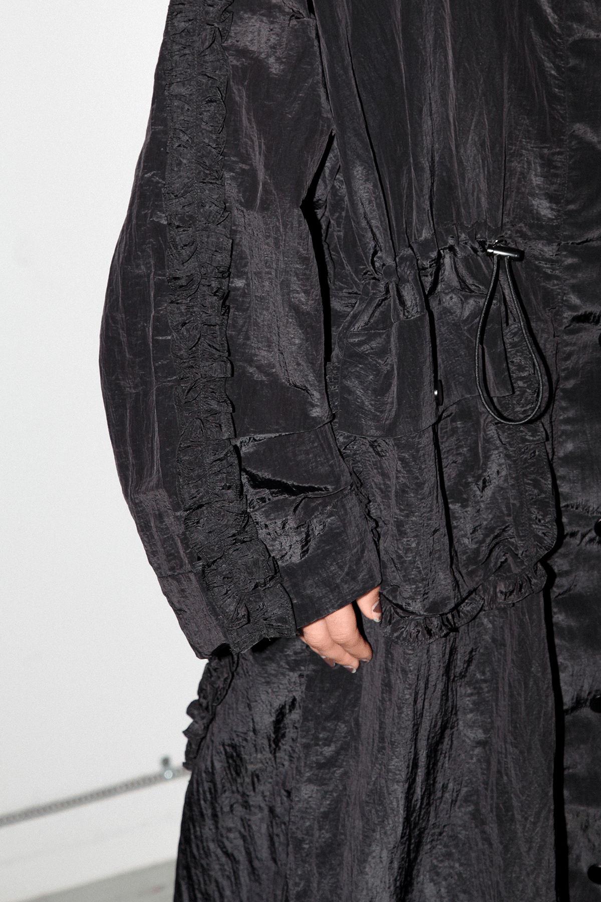 Spiral Windbreaker in Onyx