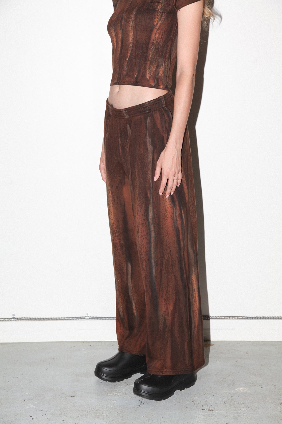 Mineral Dye Sweatpant in Mud