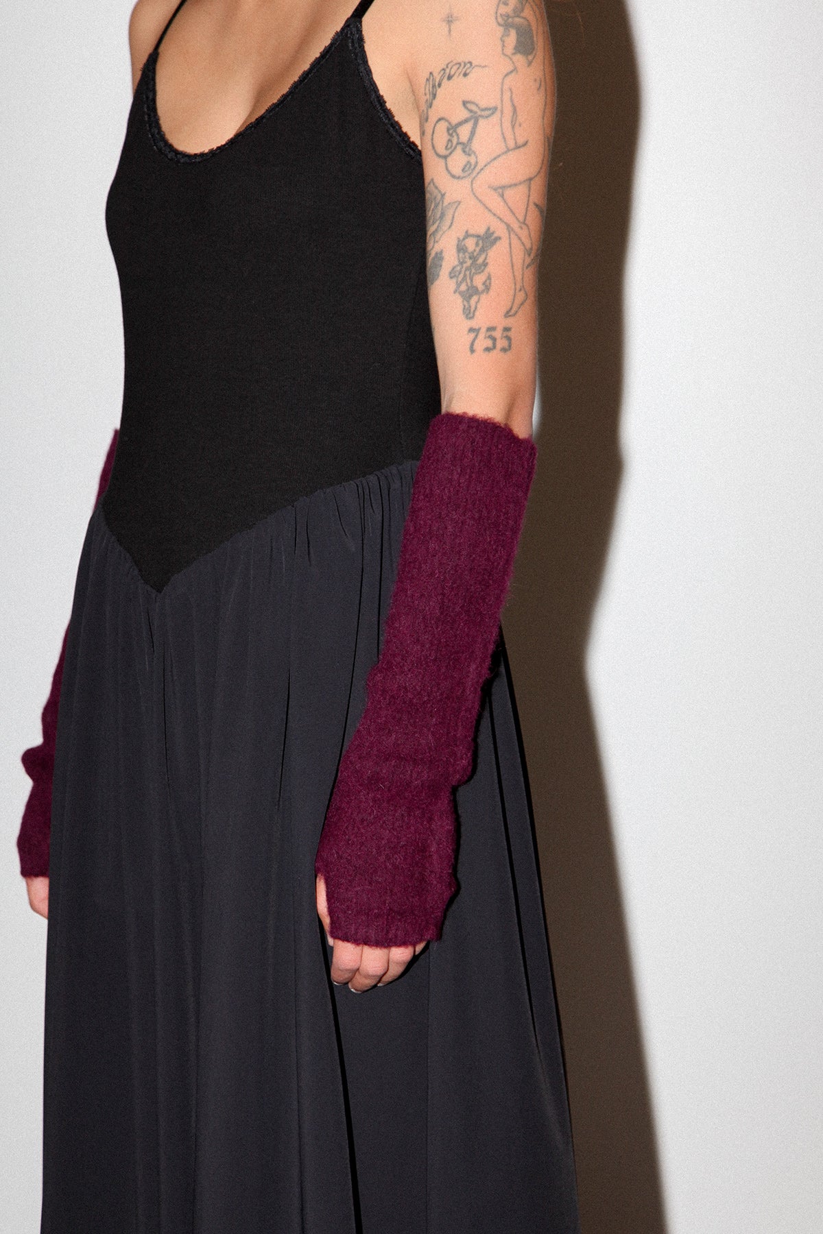 Arm Warmers in Plum