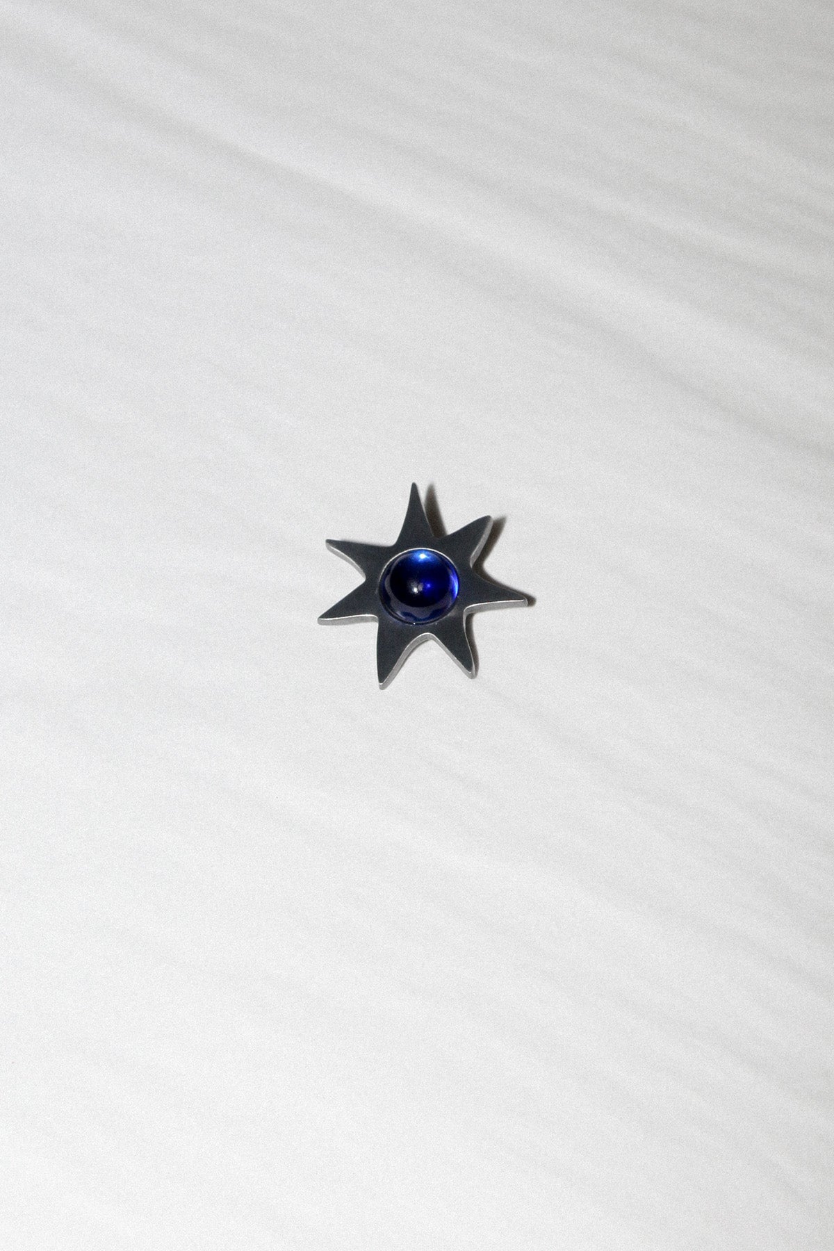 Gem Star Brooch in Silver / Blue
