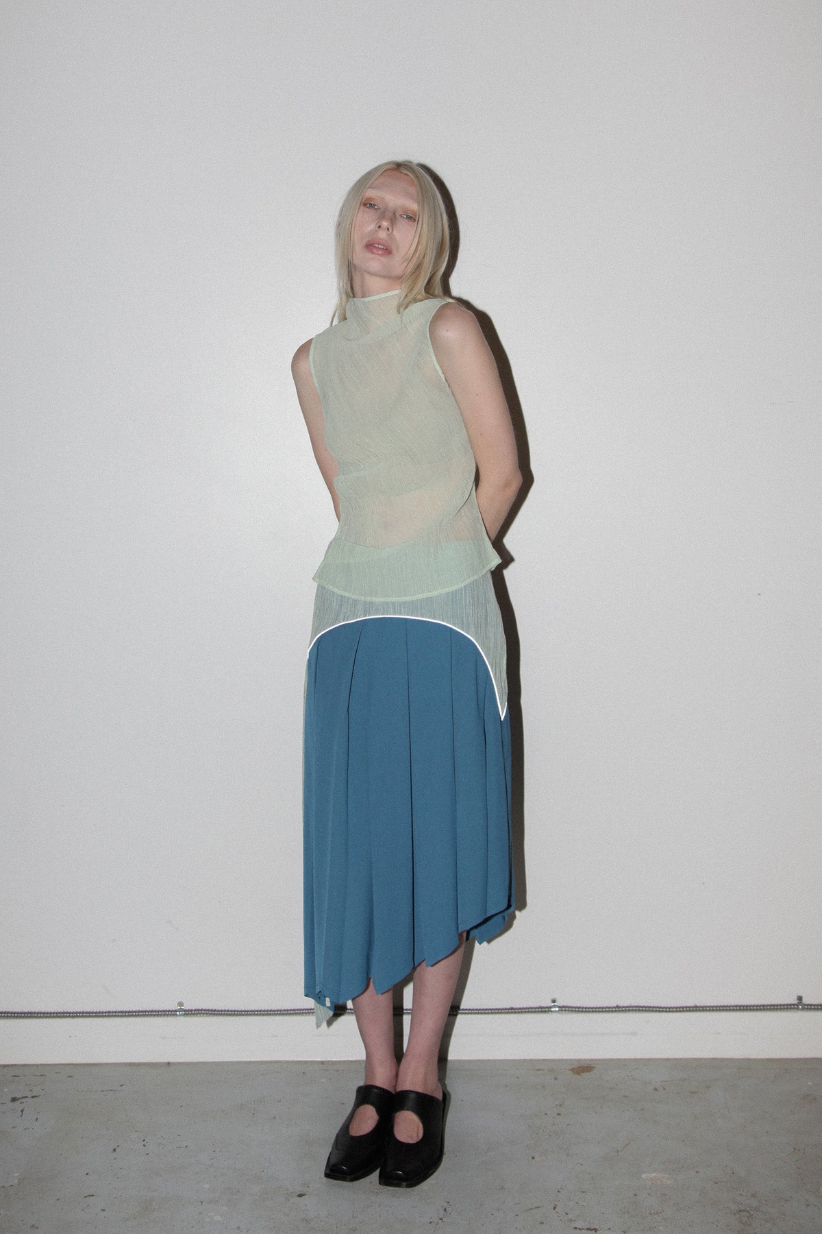 Organic Box Pleat Skirt in Lake