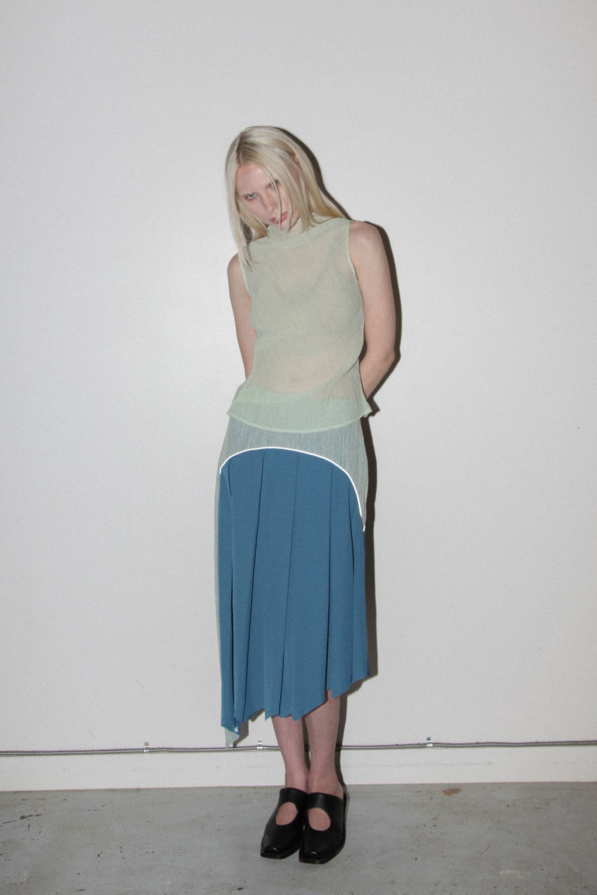 Organic Box Pleat Skirt in Lake