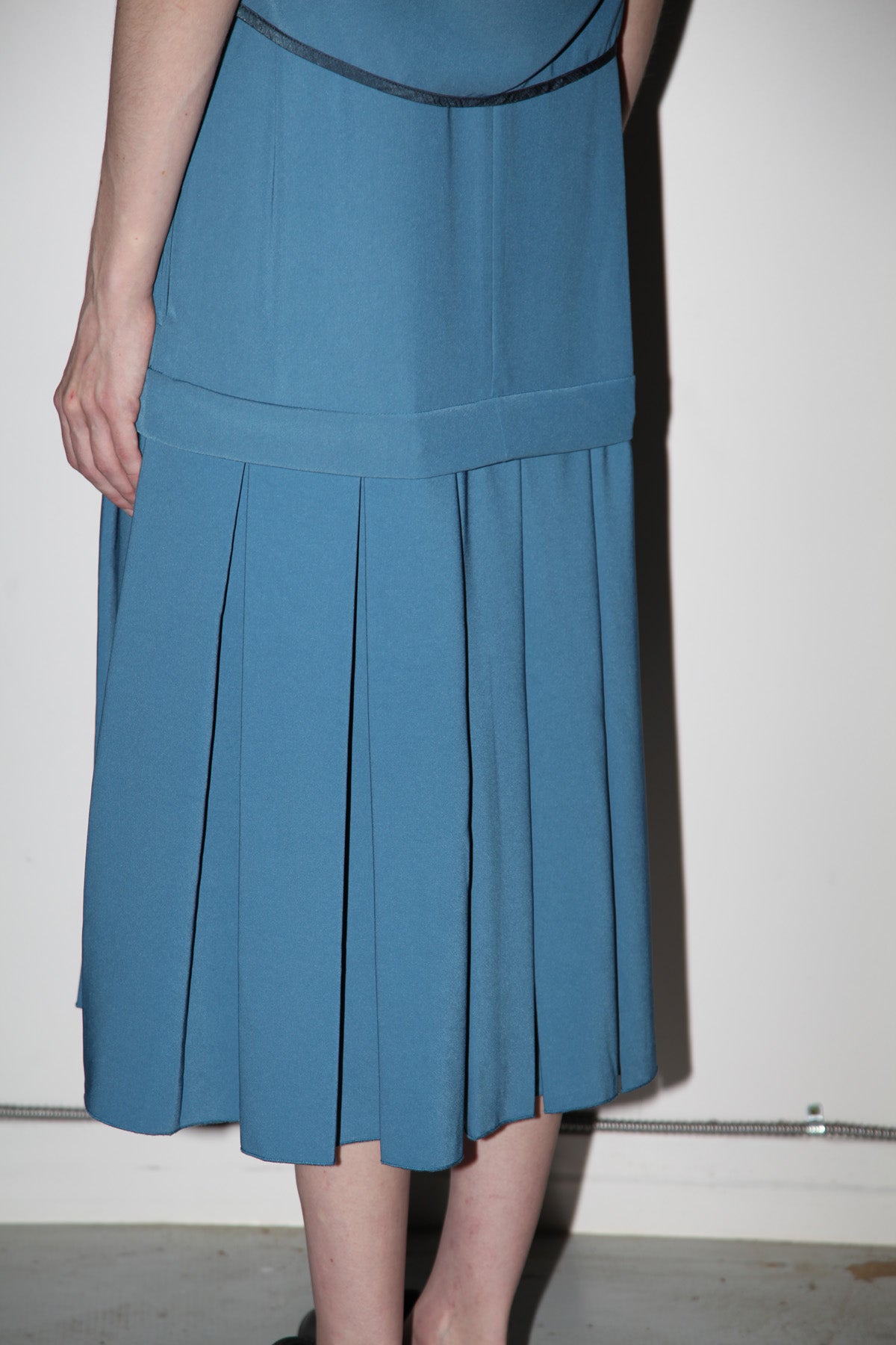 Box Pleat Dress in Lake