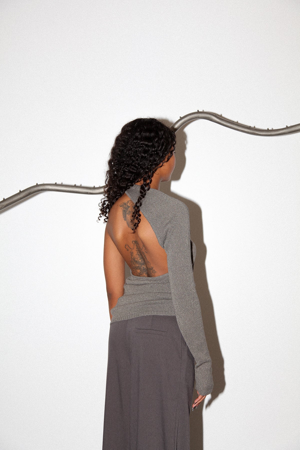 Studio 205 Single Sleeve Sweater in Ash