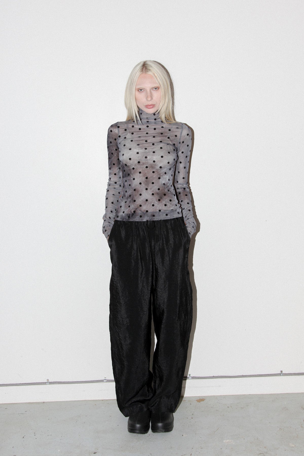Split Turtleneck in Black / Brown