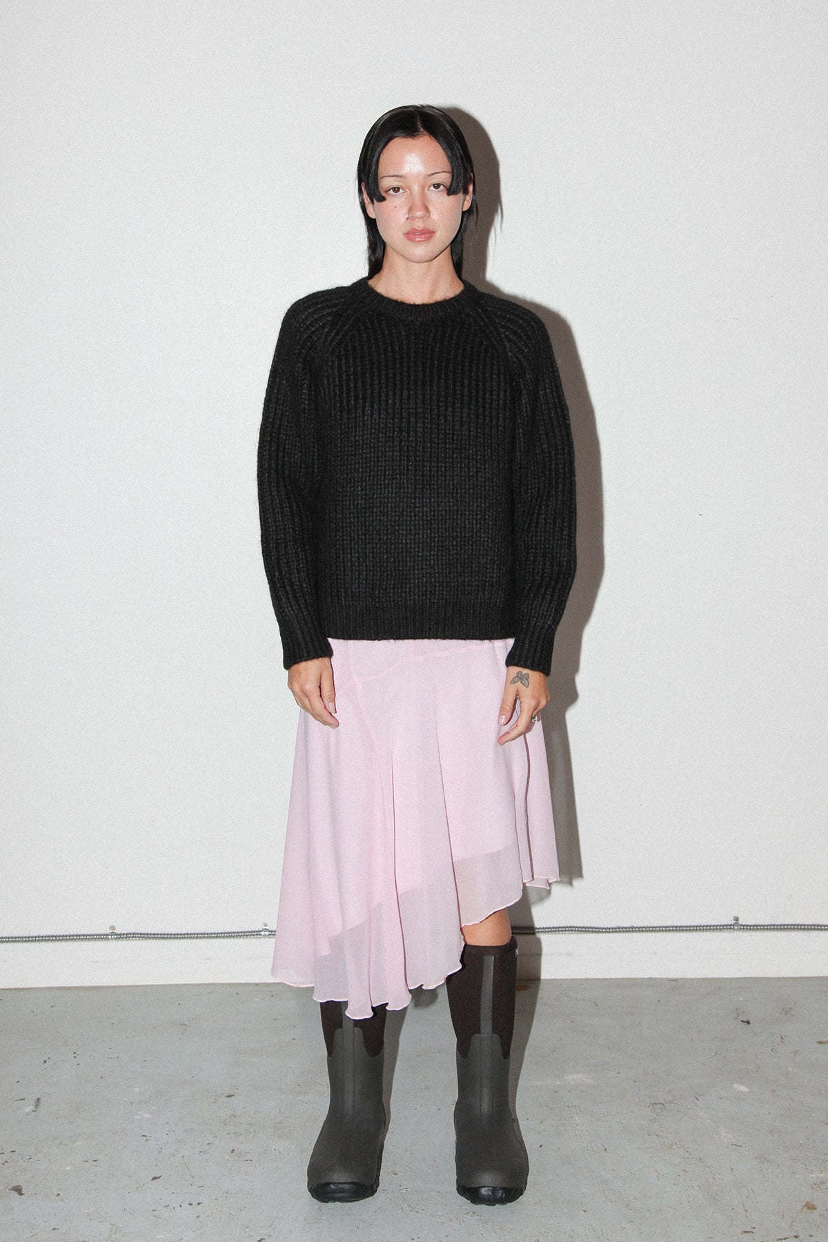 Polar Crewneck Sweater in Onyx