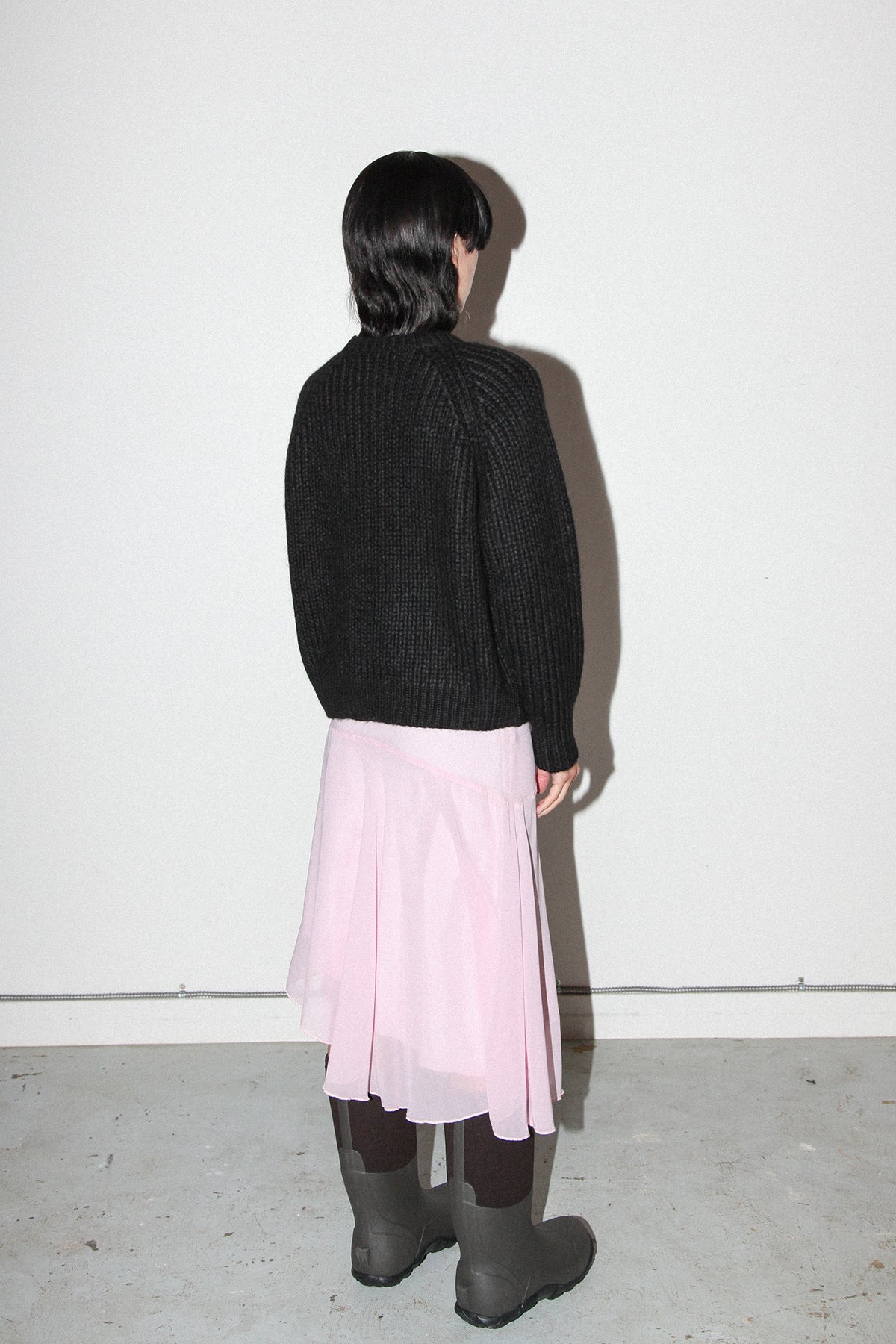 Polar Crewneck Sweater in Onyx