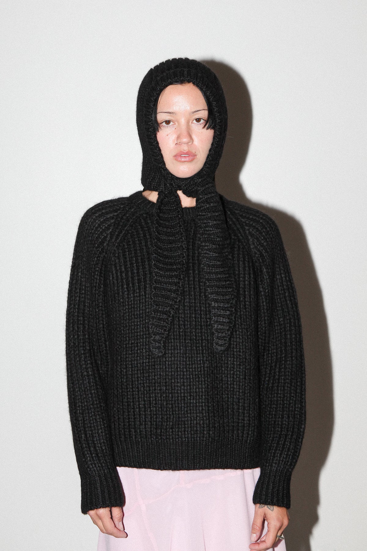 Polar Bonnet Scarf in Onyx