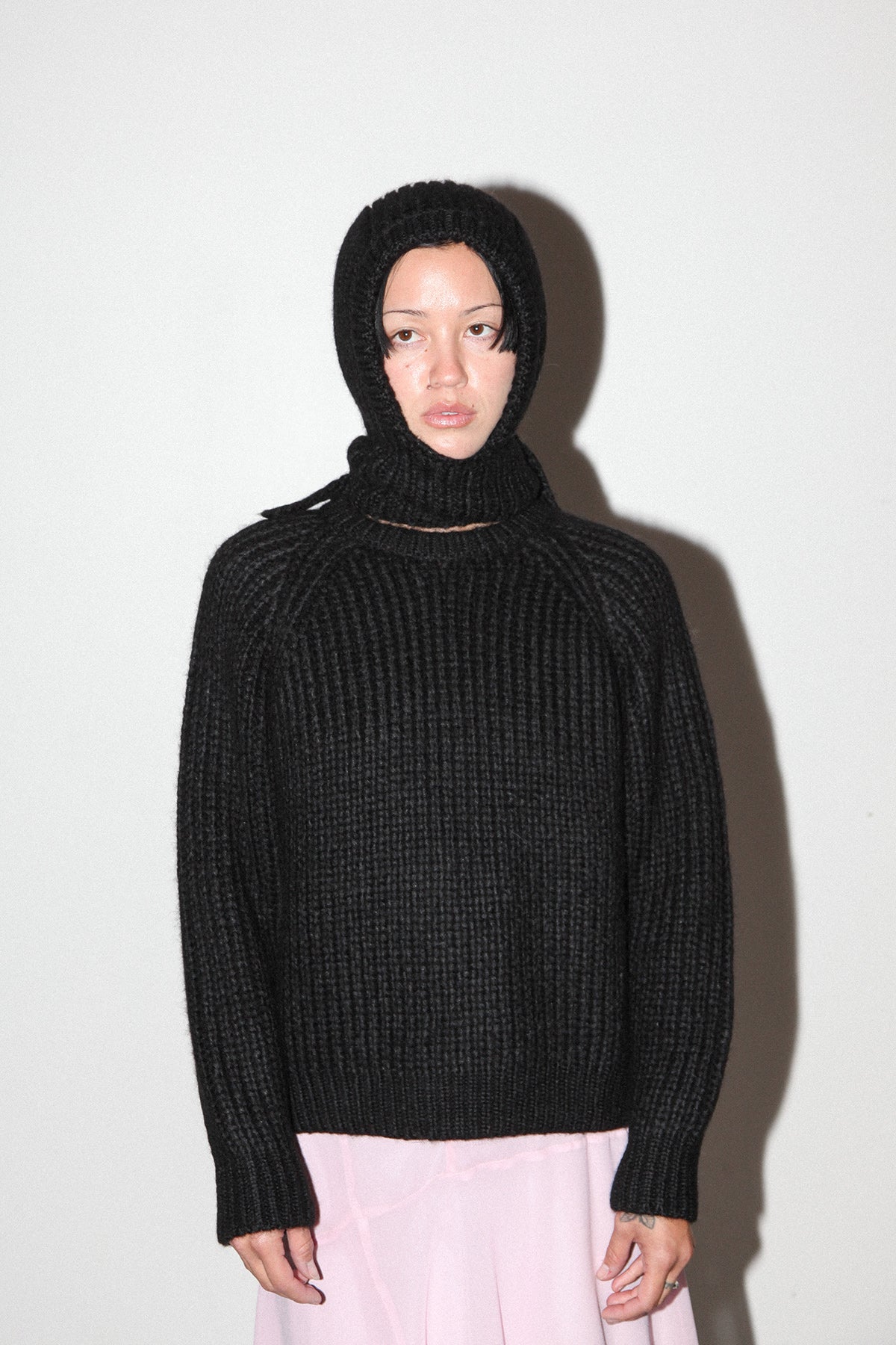 Polar Bonnet Scarf in Onyx