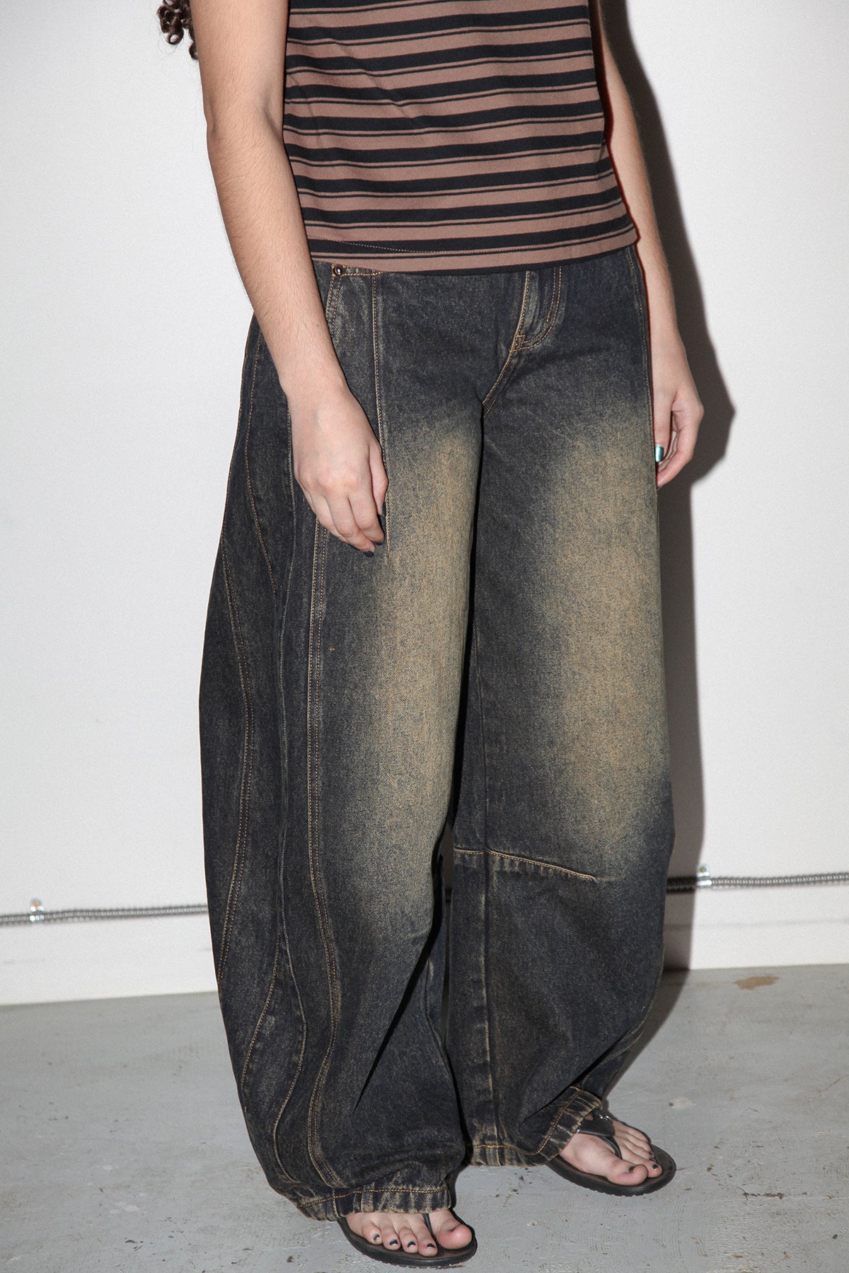 Dart Denim in Slug Wash