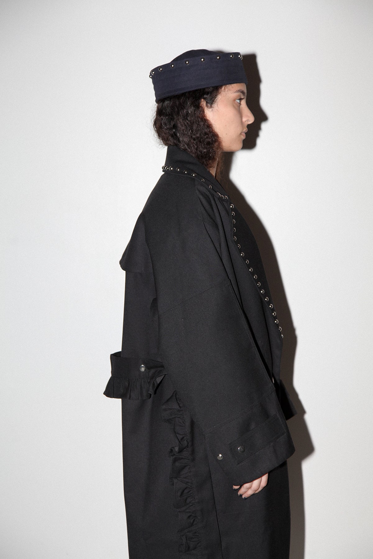 Rivet Trench in Onyx