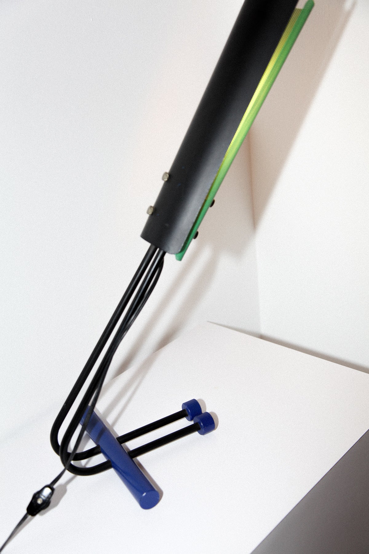 Formas Postmodern Table Lamp