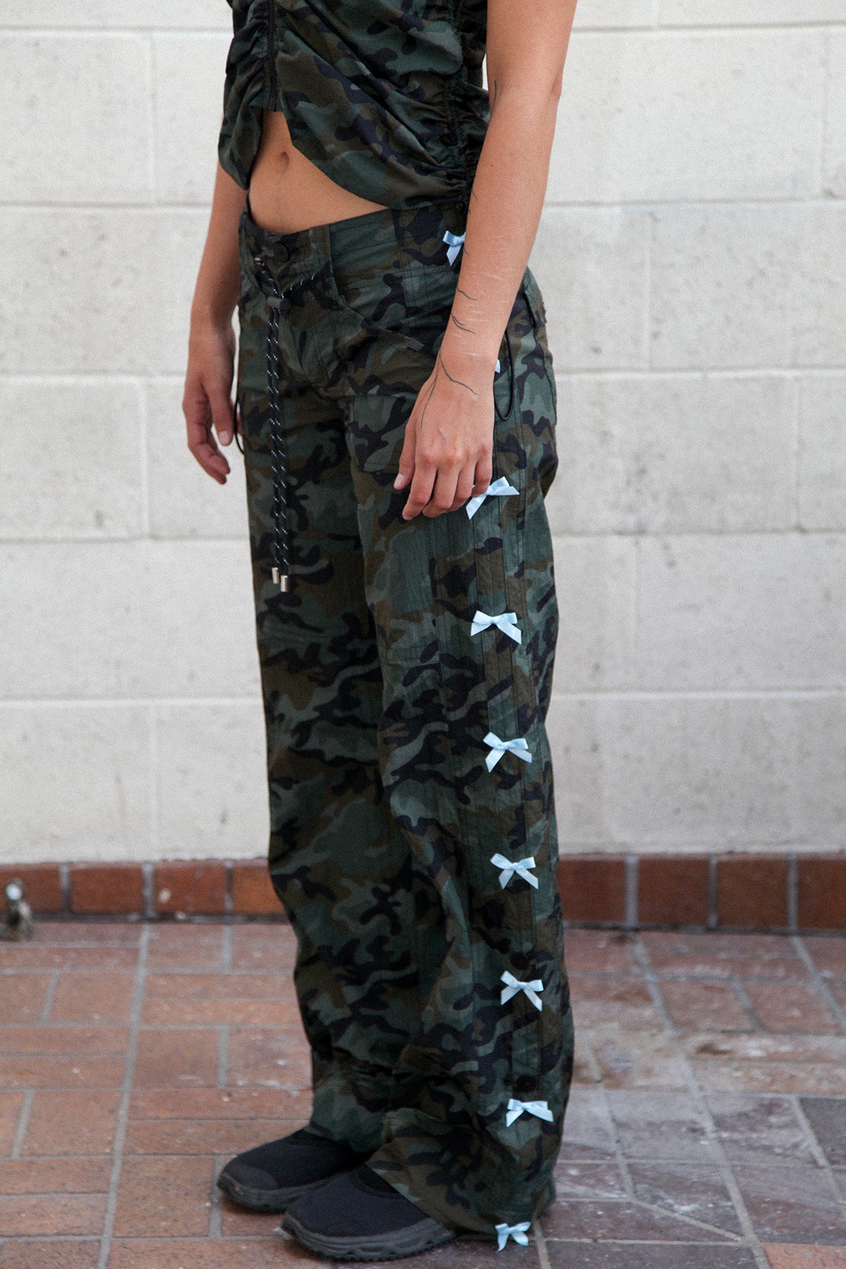 Bow Down Roll Up Pant in Camo