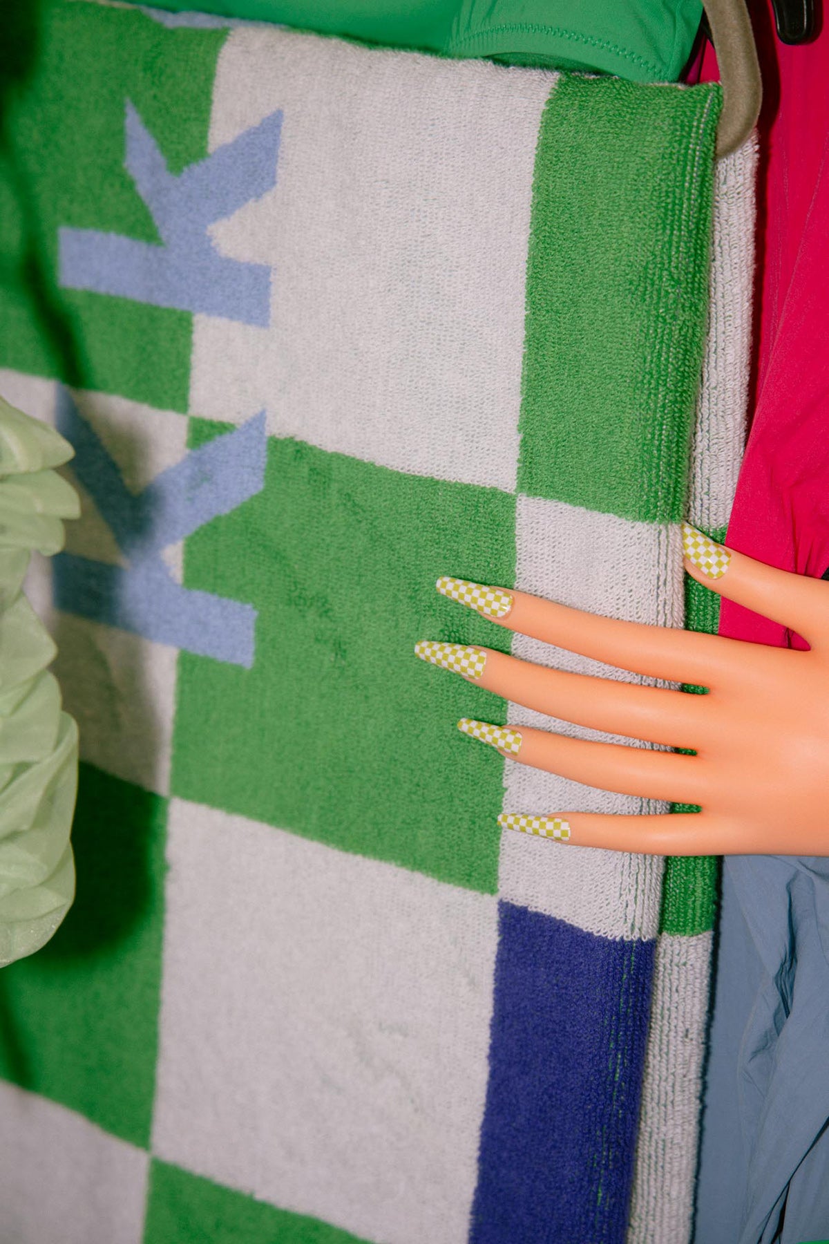 KkCo x ilovecreatives x Sticki Nail Wraps in Lime Checker