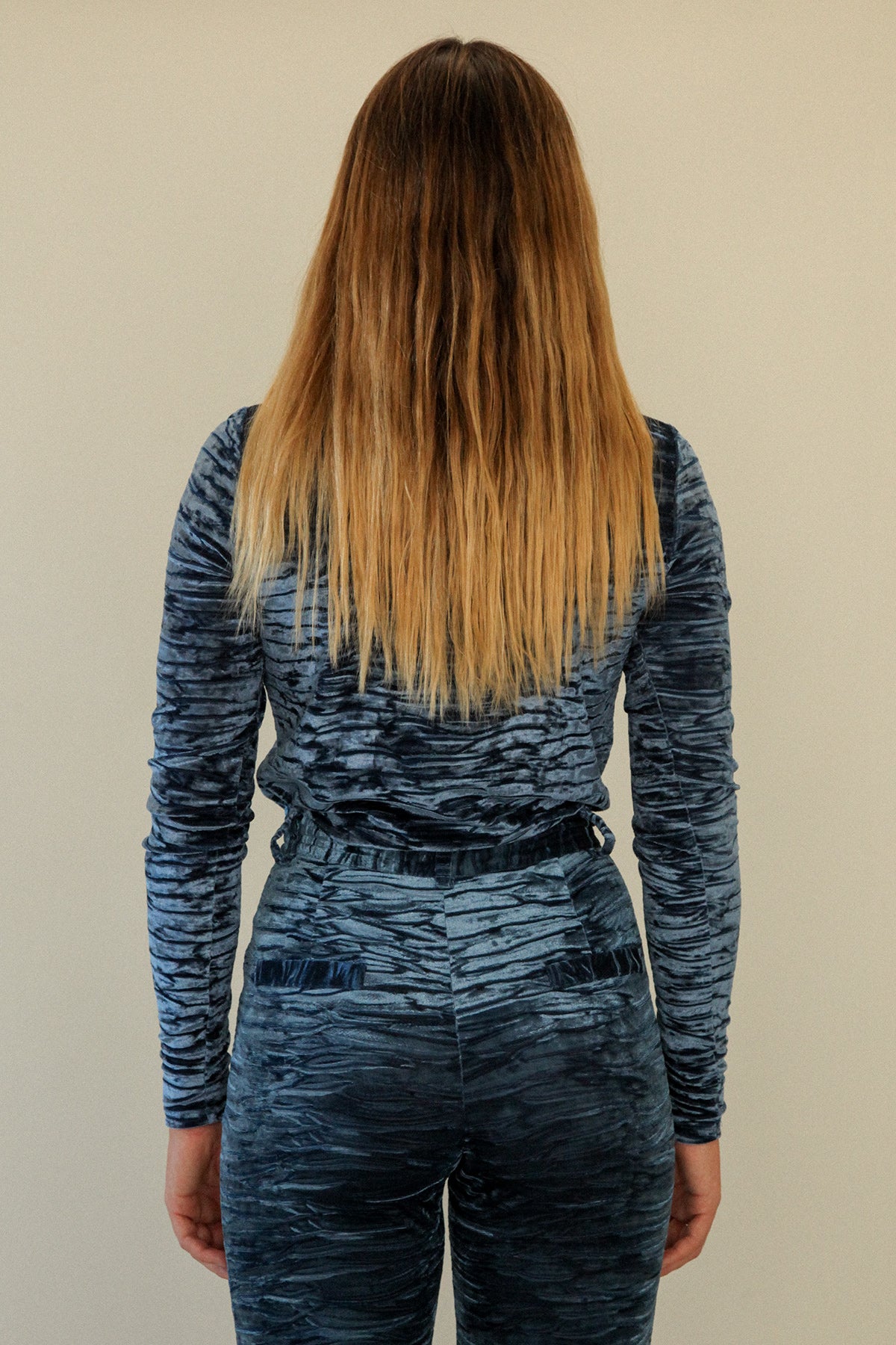 JOCKEY Velvet Pullover Sweatshirt Womens sz M Crew Neck Long